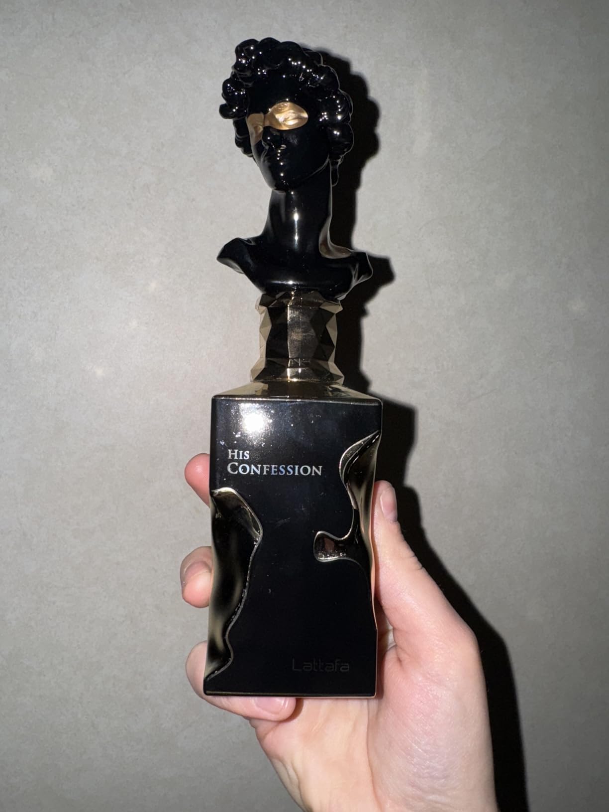 Lattafa His Confession 100 ml – vedere în mână